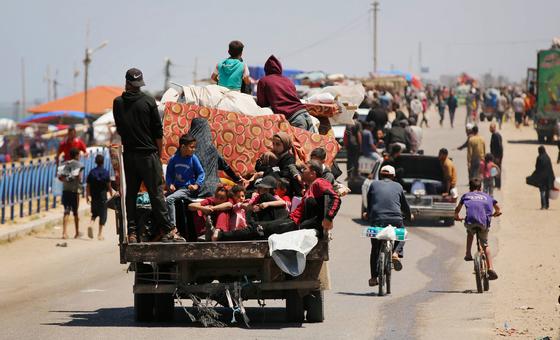 Muitos habitantes de Gaza que fugiram para Rafah estão agora novamente em movimento