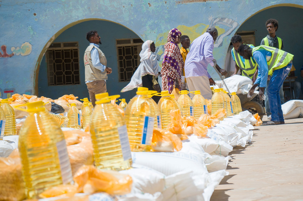 The World Food Programme (WFP) delivers food in Omdurman, Sudan. (file)