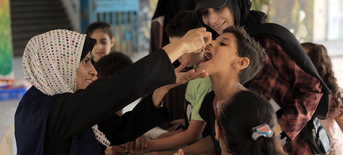 Más de 560.000 niños menores de diez años han sido vacunados contra la polio.