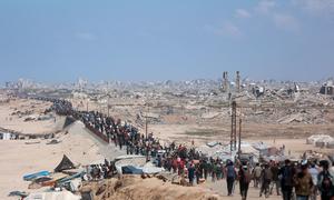 Thousands of people in Gaza are on the move following the ceasefire deal.