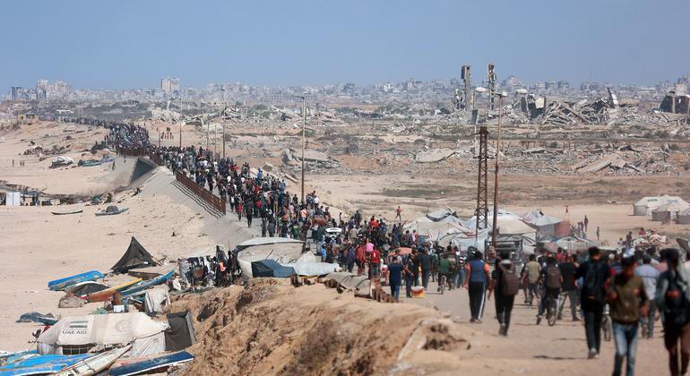 Des milliers de personnes à Gaza se déplacent vers le nord de l'enclave suite à l’accord de cessez-le-feu.