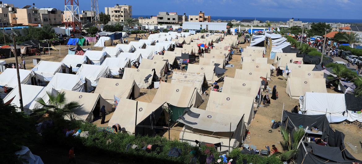 Thousands of displaced people are living in Khan Younis camp in southern Gaza. 