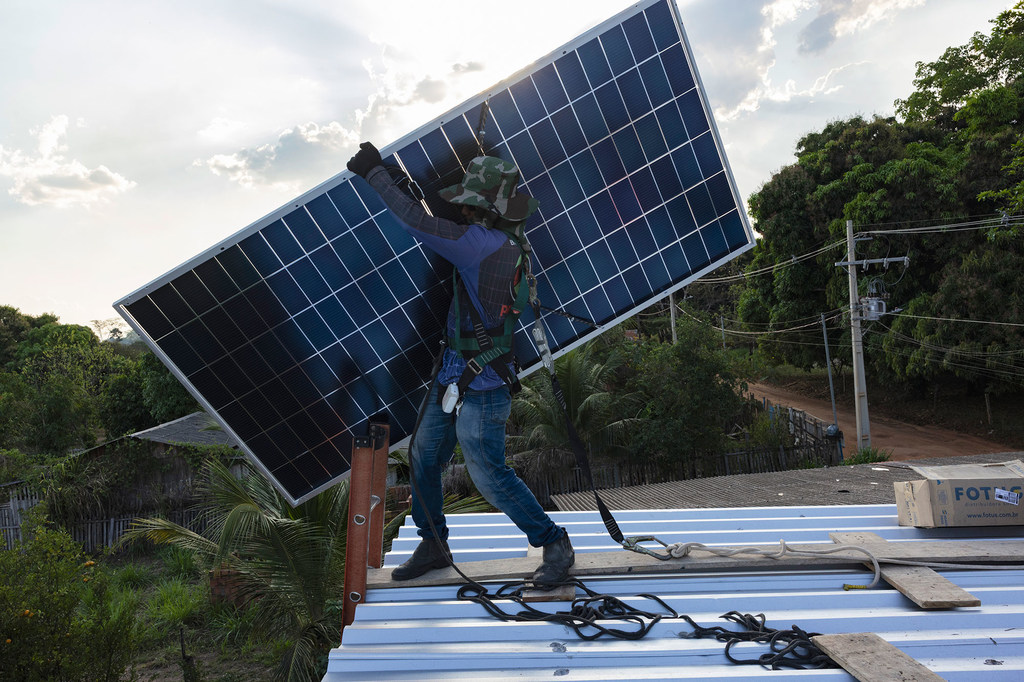 Международные инфраструктурные проекты сократились на 10 процентов. Основной причиной стал резкий спад инвестиций в возобновляемую энергетику.