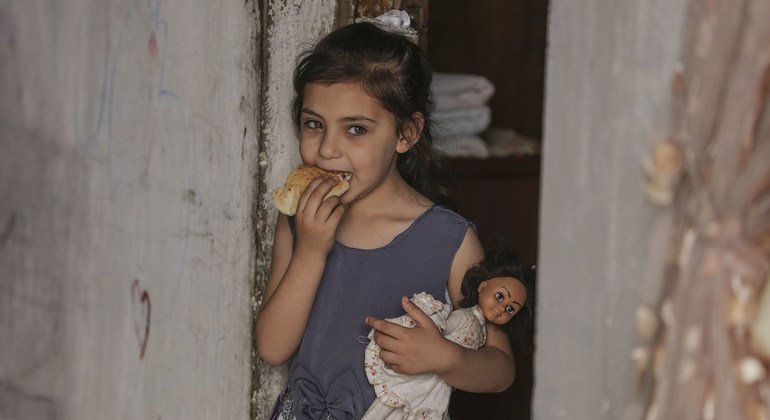 世界粮食计划署向加沙贫困和面临粮食不安全的家庭提供电子食品券，使他们能够获得当地产品。