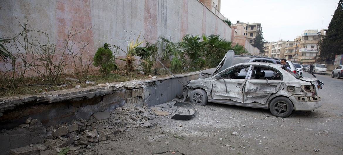 Cena após o bombardeio em Aleppo (outubro de 2023)