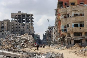 Des bâtiments détruits à Khan Younis, à Gaza, sont devenus largement inhabitables.