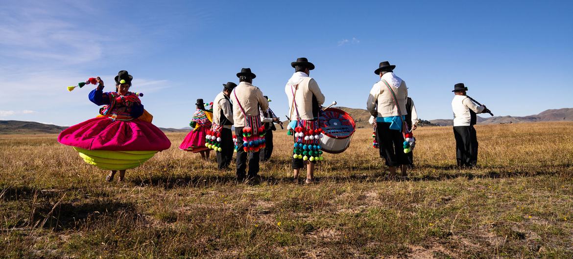 Aymara communities in Ácora are working to recover and conserve their agrobiodiversity. Aymara communities in Ácora are working to recover and conserve their agrobiodiversity.