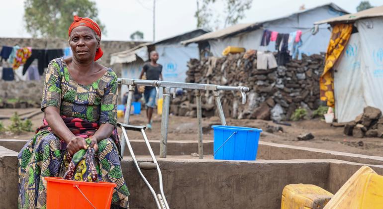 A equipe do ACNUR está educando as pessoas deslocadas na República Democrática do Congo sobre os perigos do mpox.