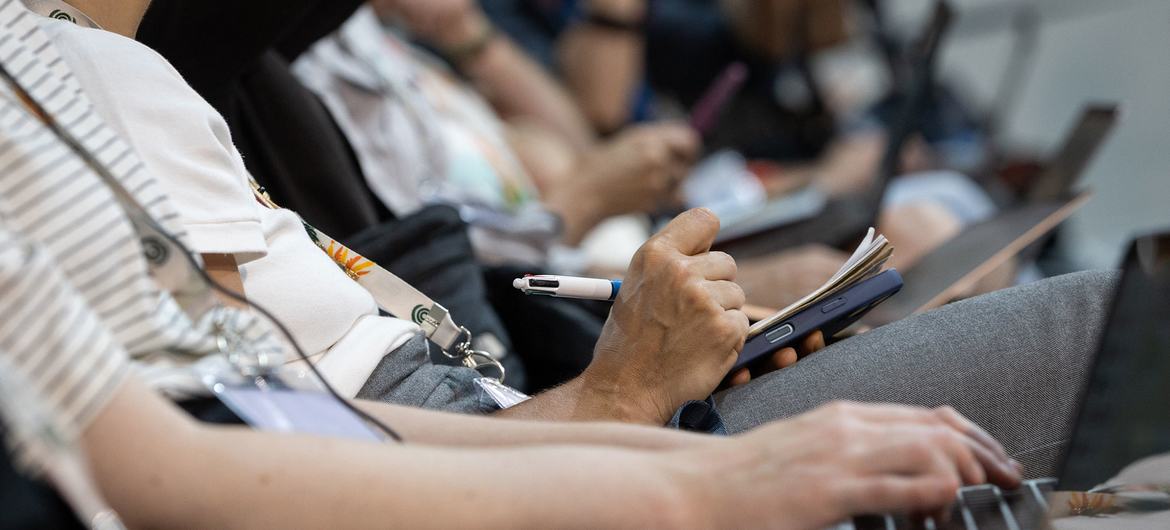 Jornalistas na COP30, em Belém, Brasil