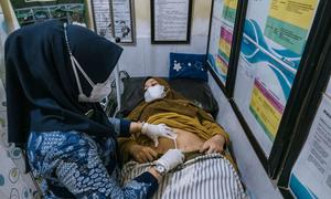  Durante la pandemia, este centro sanitario de Indonesia se vio obligado a cerrar tres veces debido al elevado número de infecciones por COVID-19 entre el personal (archivo, 2021).