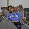 Un adolescente se recupera de una lesión sufrida durante la guerra en Gaza.