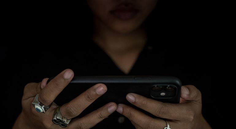 Como enfrentar desinformação sobre vacinas nas redes sociais: guia prático para jornalistas e criadores de conteúdo
