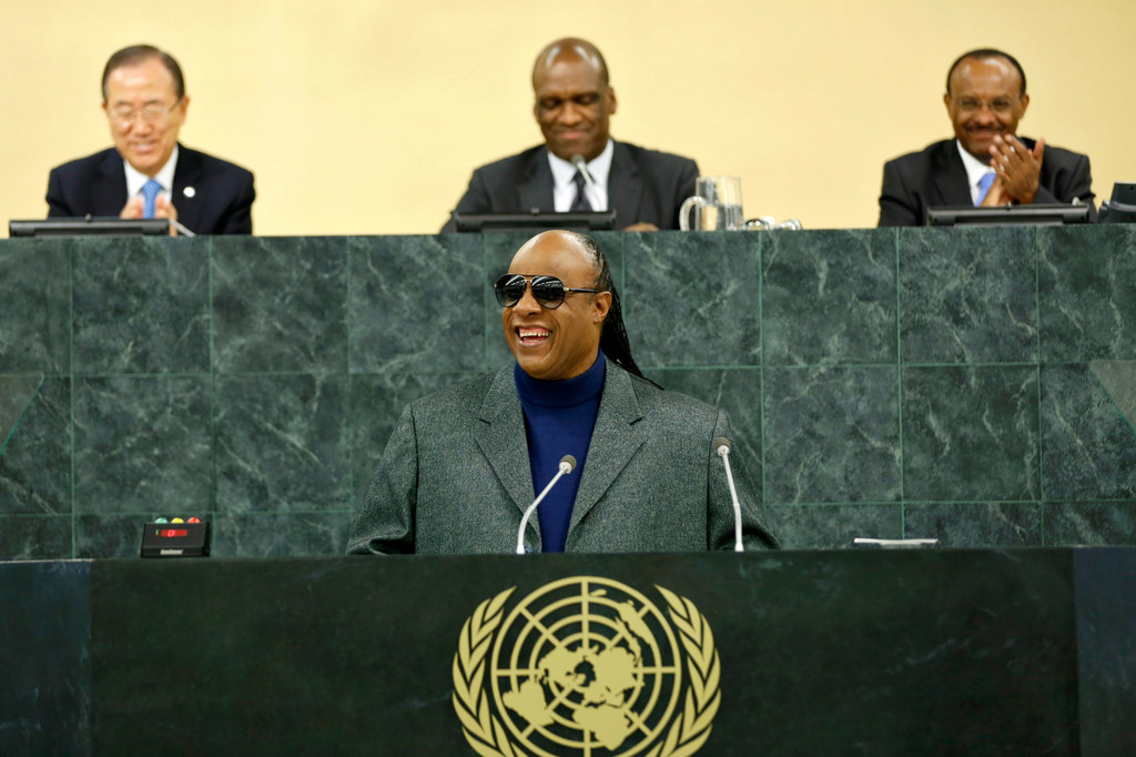 Music legend and UN Messenger of Peace Stevie Wonder addresses the General Assembly high-level meeting on disability and development in 2013. (file)