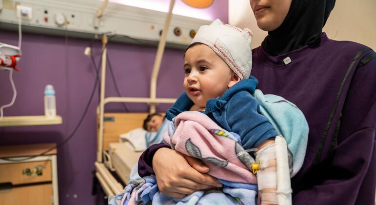 لبنان – أكثر من 13 ألف سيدة حامل من النازحات بحاجة لرعاية عاجلة، وحجم الخسائر هائل