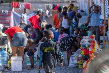 People who fled their homes due to violence are now living in a school hosted in a school in Port-au-Prince. 