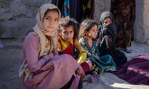 Proibições do Talibã aumentam mortalidade materna e suicídios no Afeganistão