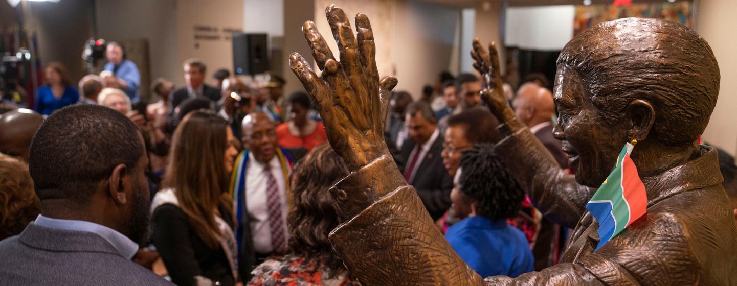 Une statue de Nelson Mandela a été dévoilée à l'ONU à New York en 2018.
