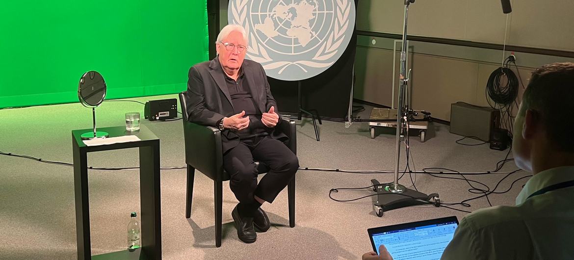 Мартин Гриффитс в ходе интервью Службе новостей ООН.  