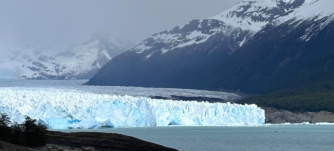 Le glacier Perito Moreno dans la chaîne sud des Andes qui s'étend entre l'Argentine et le Chili.