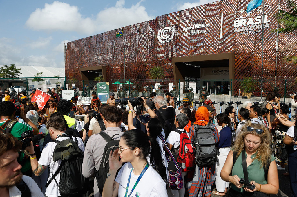 La Conférence des Nations Unies sur le climat à Belém, au Brésil.
