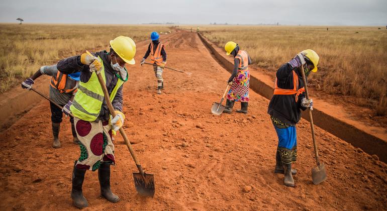 « L’épisode El Niño actuel pourrait être d’une intensité sans précédent, dépassant littéralement les échelles de suivi que nous utilisons depuis quatre décennies », avertit Celeste Saulo, la cheffe de l’Organisation météorologique mondiale (OMM).