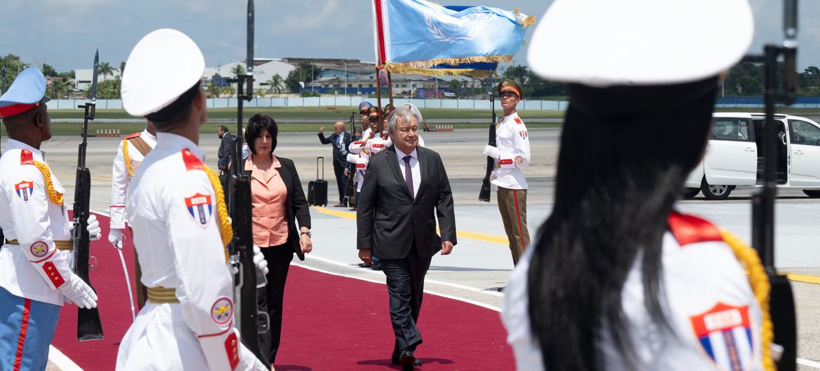 UN Secretary-General António Guterres (centre) arrives in Cuba to attend the G77+China Summit in the capital, Havana. 