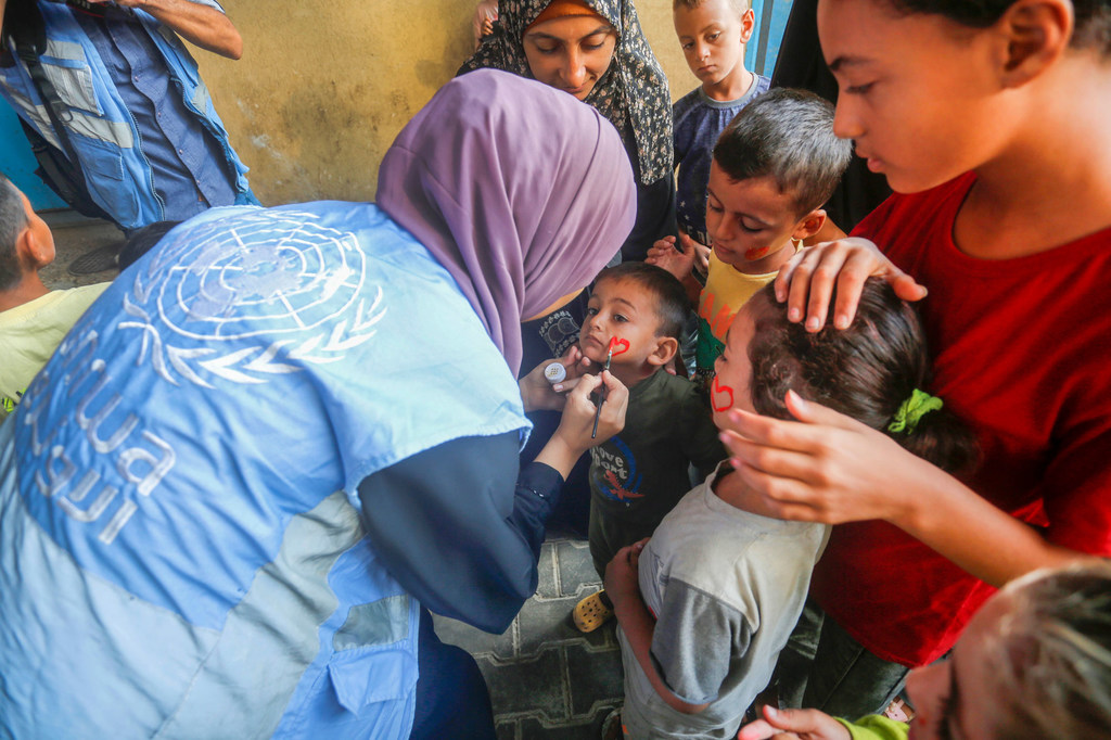 L'UNRWA et ses partenaires  mènent une campagne de vaccination contre la polio à Gaza.