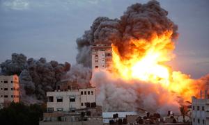 Los bombardeos israelíes causan gran devastación en la Franja de Gaza.