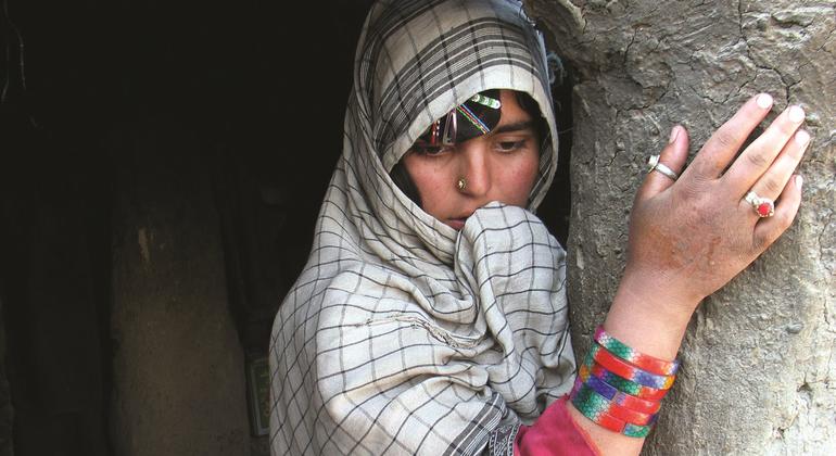 Les femmes afghanes craignent d'être arrêtées, selon un nouveau rapport de l'OIM, d'ONU Femmes et de la MANUA.