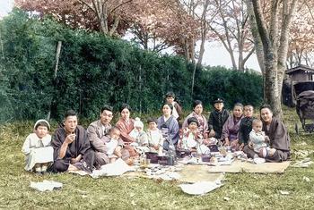 A colourized photograph of the family of Tokuso Hamai, taken before the Second World War.