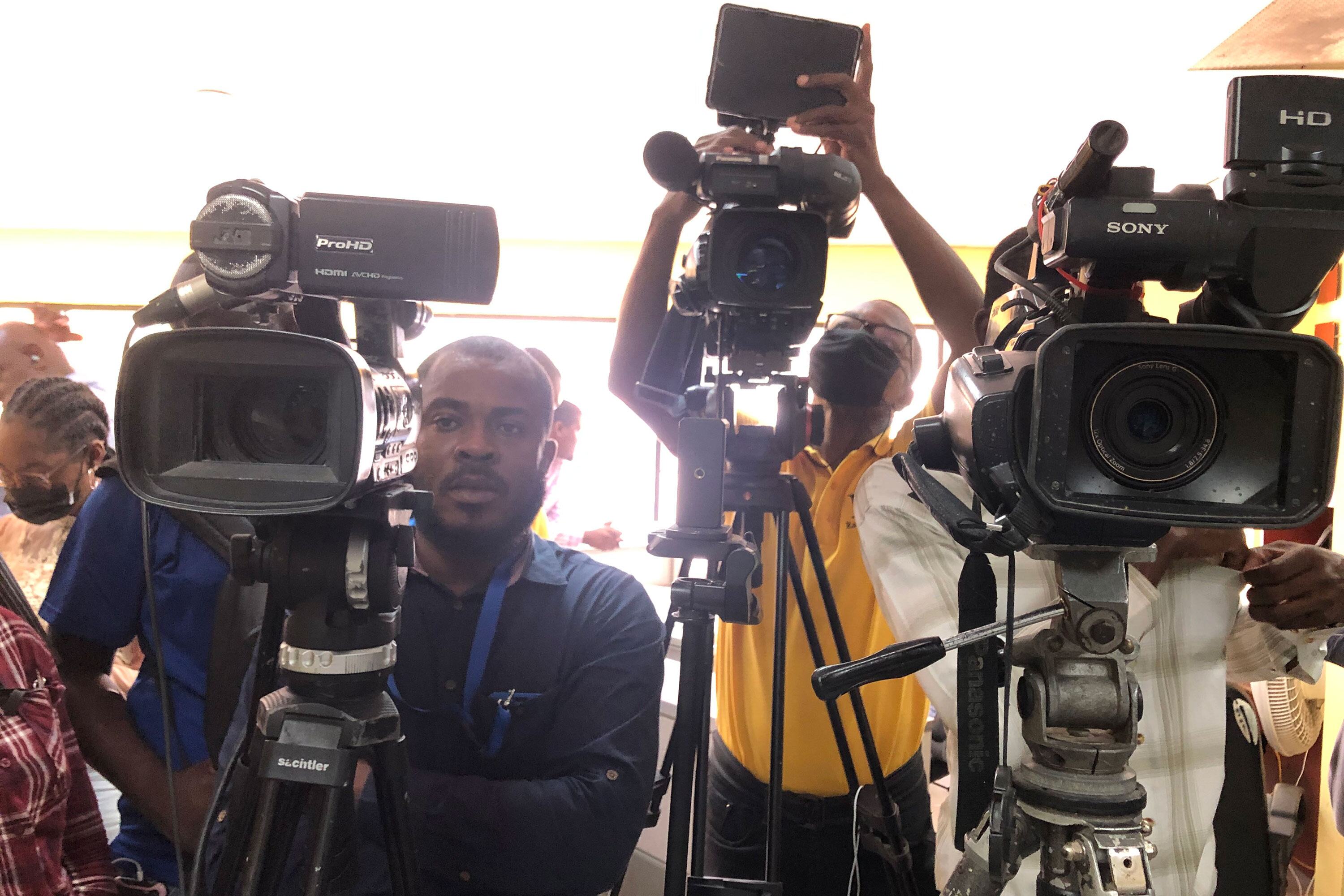Dia Mundial da Liberdade de Imprensa traz alerta sobre censura, vigilância e mortes