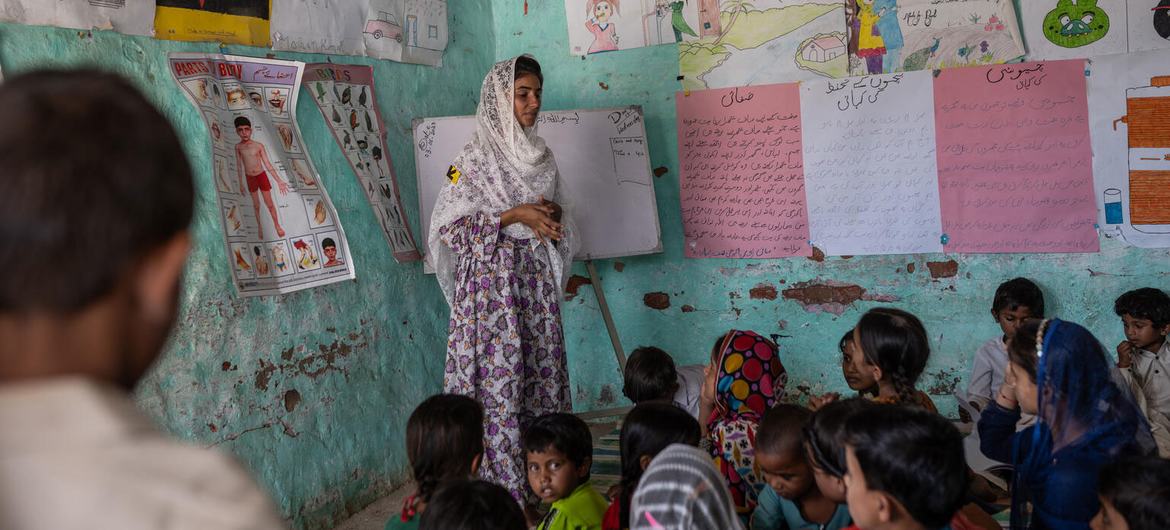 África Subsaariana e o sul da Ásia precisarão de mais 24 milhões de professores África Subsaariana e o sul da Ásia precisarão de mais 24 milhões de professores