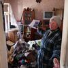 Пострадавшая в результате войны жительница Одессы, Украина (фото из архива. Апрель 2025 года)) 