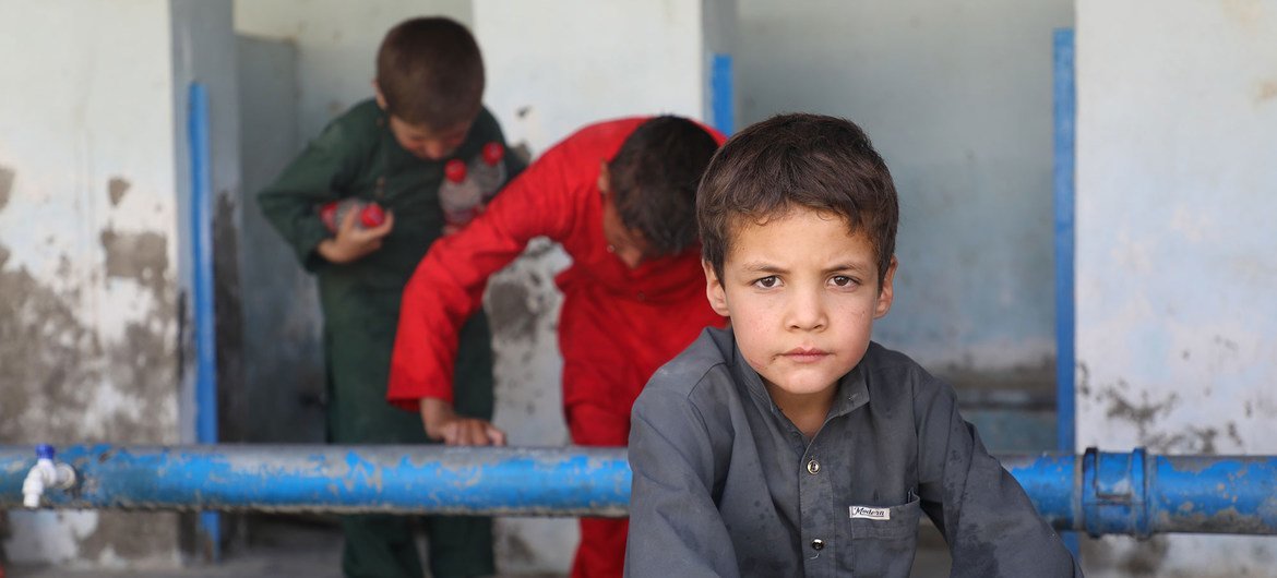 More than 400 families have taken shelter in a school in southern Kabul, the capital of Afghanistan. 