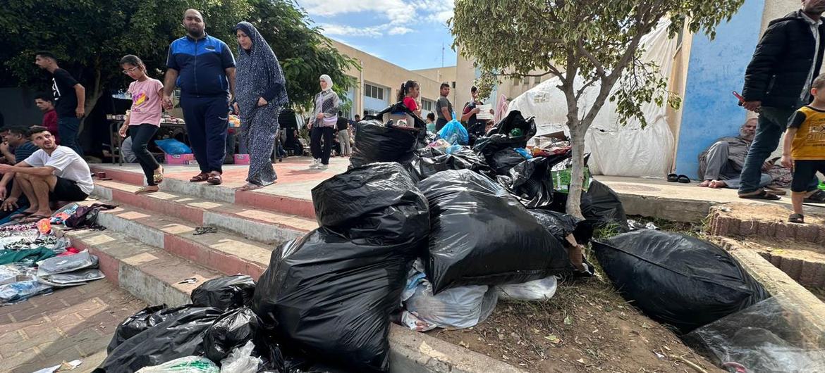 Unsanitary conditions in Gaza threaten the health of people caught up in the conflict.