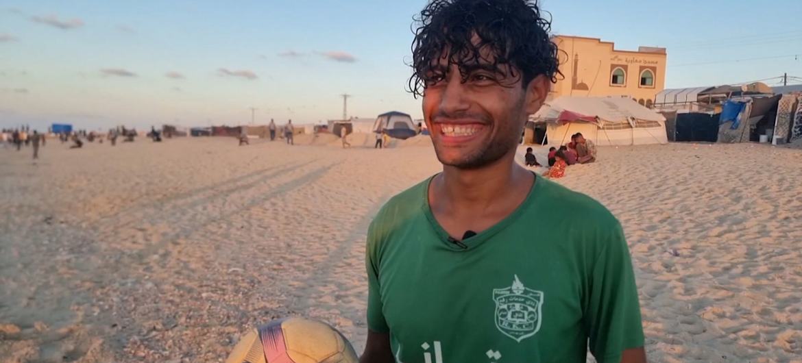 Mohamed Abu Jalda, plays for the Rafah Services Football Club.