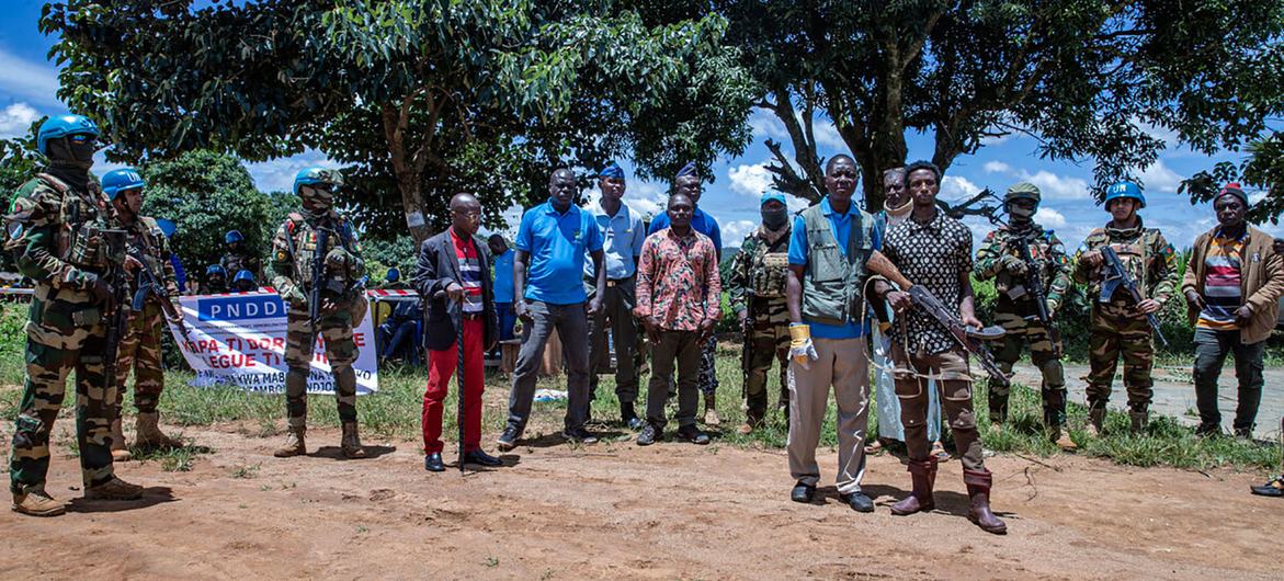 The UN peacekeeping force in the Central African Republic is supporting the disarmament and demobilization of members of armed groups. The UN peacekeeping force in the Central African Republic is supporting the disarmament and demobilization of members of armed groups.