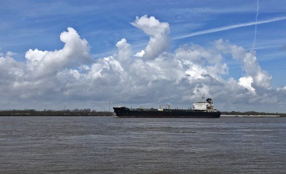 Oriente Médio: “O tempo é curto” para 20 mil marinheiros retidos no Golfo  