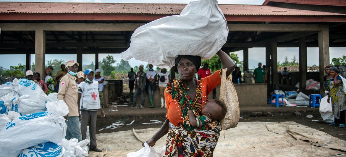 سازمان ملل به ارائه کمک های بشردوستانه به مردم آواره شده در درگیری های مسلحانه در استان کیوو شمالی در شرق کنگو ادامه می دهد.