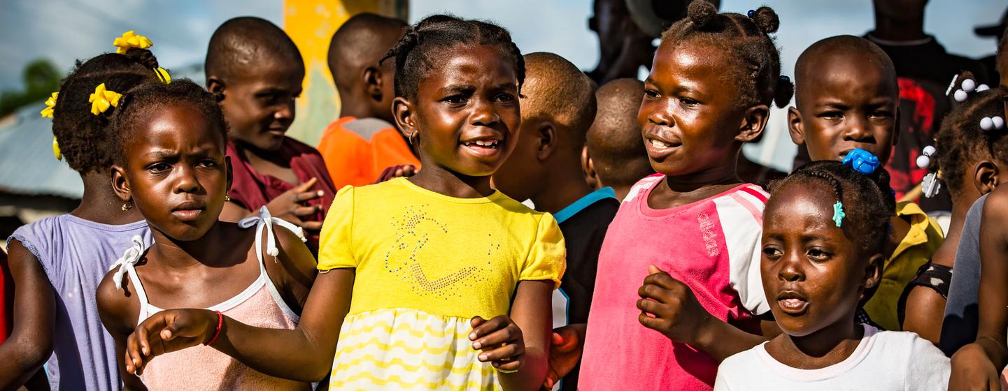 Violência armada no Haiti agrava crise humanitária, com número de crianças deslocadas internamente subindo para 170 mil (foto de arquivo)