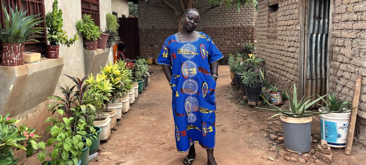 Awrelia chez elle à Wau.