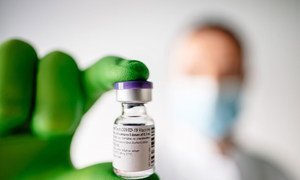 辉瑞-生物技术公司研发的新冠疫苗是第一中在某些国家获准使用的疫苗。
