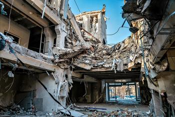 A municipal building in Zaporizhzhya, south-eastern Ukraine lies in ruins.