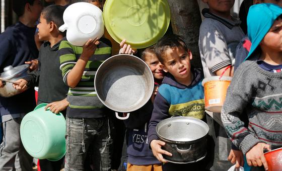 30 процентов детей в возрасте до двух лет в Газе страдают от острого недоедания или истощения.