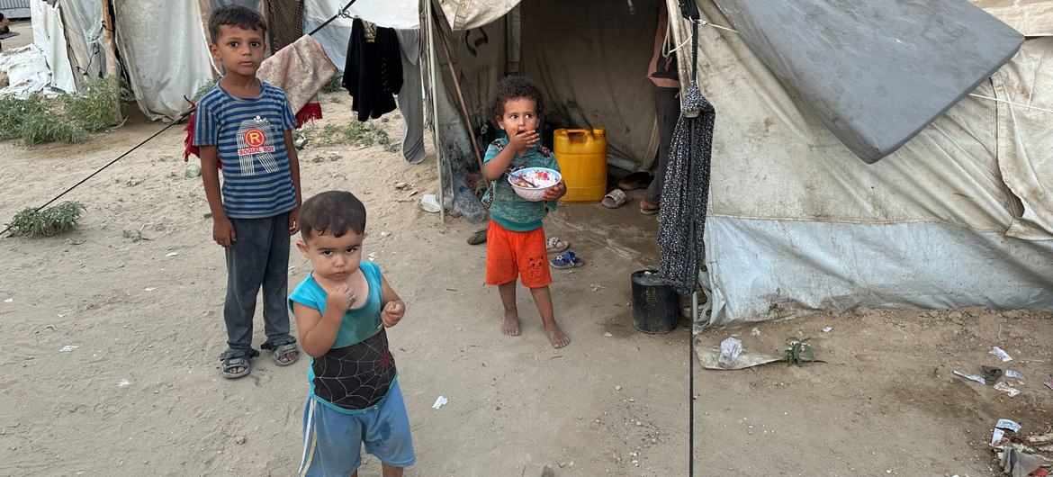 Children in Gaza are living in often unsanitary conditions.