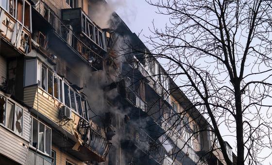 Продолжаются удары дронов в жилых районах Украины.