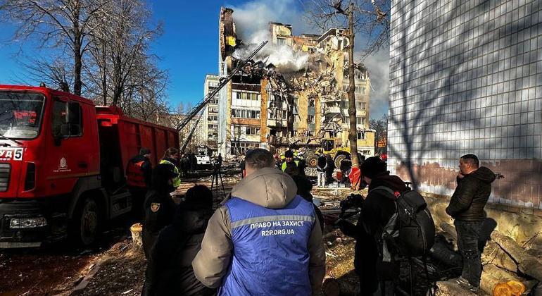 عدد القتلى المدنيين في أوكرانيا يتجاوز حصيلة العام الماضي، والشتاء يفاقم الأزمة