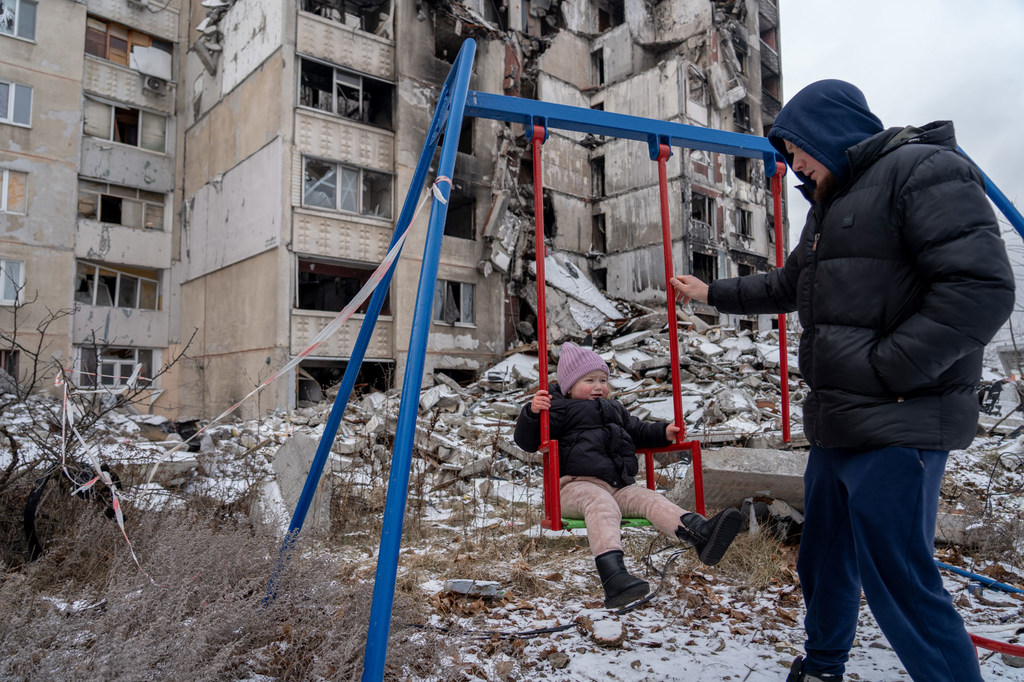 Война в Украине искалечила жизни сотен тысяч детей.