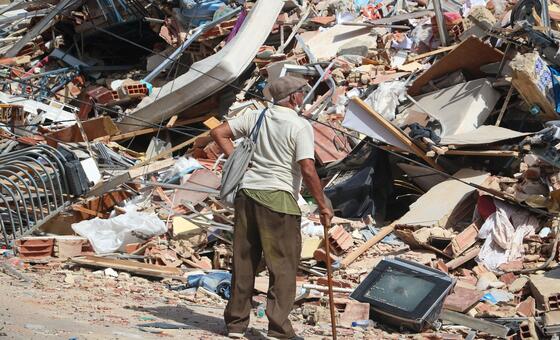 “Todito se reventó”: familias desplazadas tras los terremotos de Venezuela se refugian en un estadio de beísbol