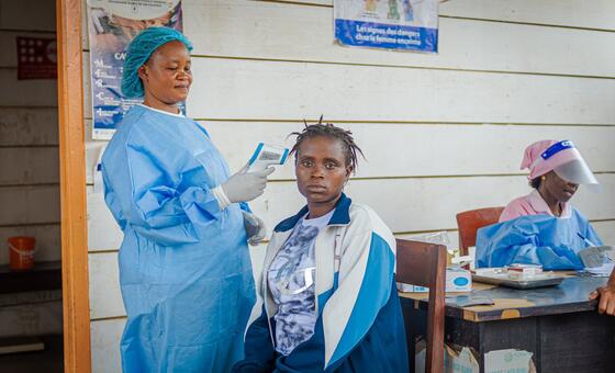 RD Congo precisa de mais 5 mil profissionais de saúde para conter crise de ebola